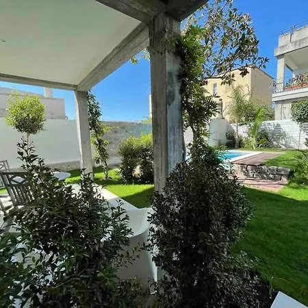 Loft Incantevole Con Piscina Apartment