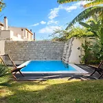 Loft Incantevole Con Piscina Тортоли