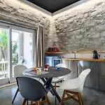 Апартаменты Loft Incantevole Con Piscina